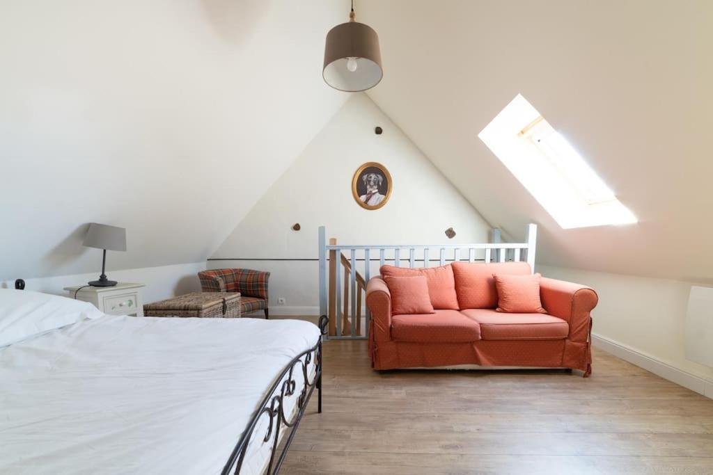 Le Clos Du Tilleul Fabuleuse Propriete 15 A 30 Pers Piscine Au Coeur D'Un Charmant Village Thilouze 외부 사진