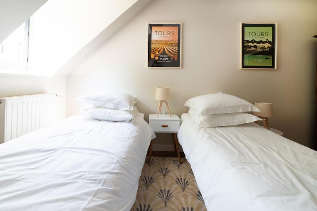 Le Clos Du Tilleul Fabuleuse Propriete 15 A 30 Pers Piscine Au Coeur D'Un Charmant Village Thilouze 외부 사진