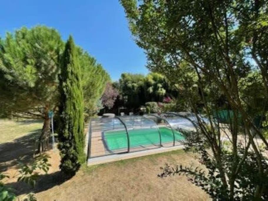 Le Clos Du Tilleul Fabuleuse Propriete 15 A 30 Pers Piscine Au Coeur D'Un Charmant Village Thilouze 외부 사진